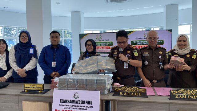 Pengembalian uang ke Bank Sulteng